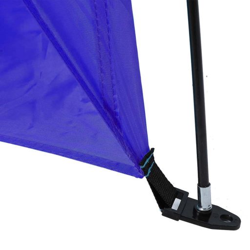 Cort semi-deschis, albastru