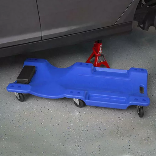 Pat mecanic din plastic
