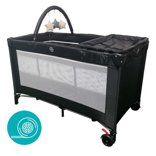 Patut voiaj cu saltea de infasat si bara de jucarii