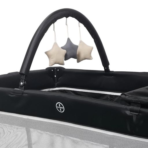 Patut voiaj cu saltea de infasat si bara de jucarii