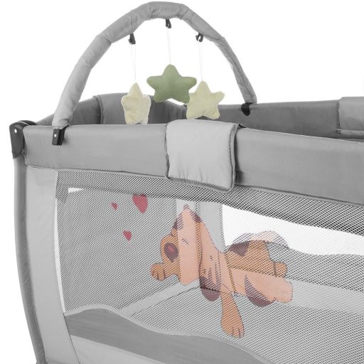 Patut de calatorie cu suport de schimbat scutece si arcada de jucarii, gri