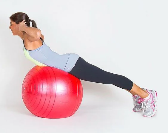 Exercițiu de rezistență cu minge fitness