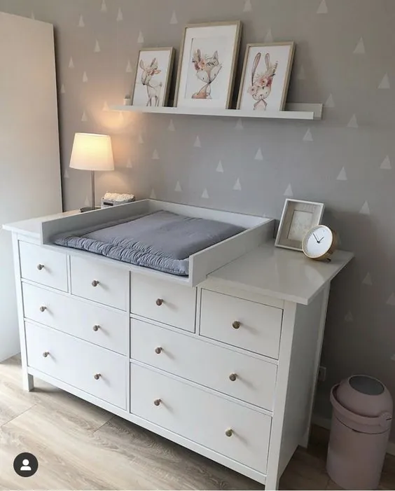 Masă de înfășat pentru bebeluși